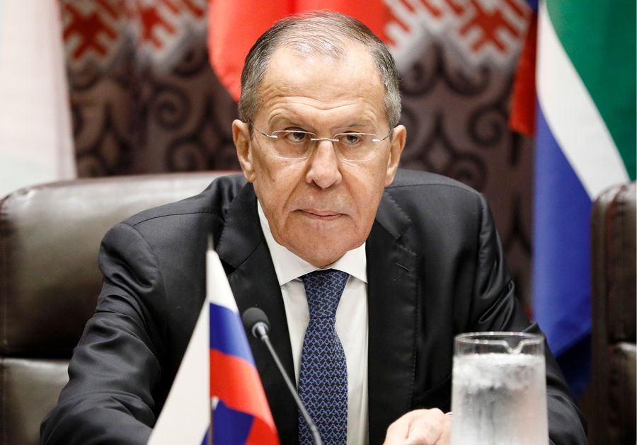 Лавров заявил о необходимости противостоять политике Запада в рамках ...