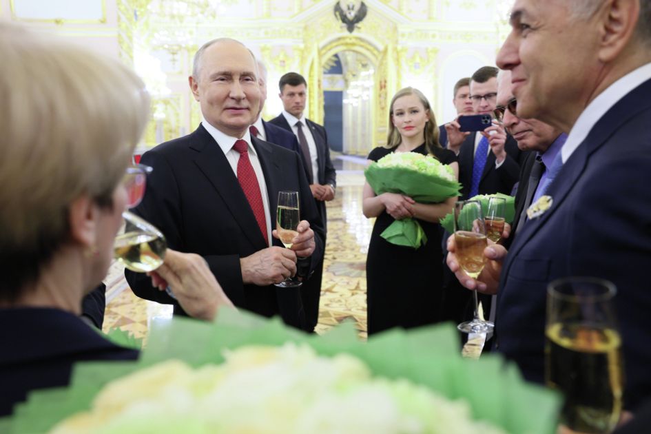 Путин день россии