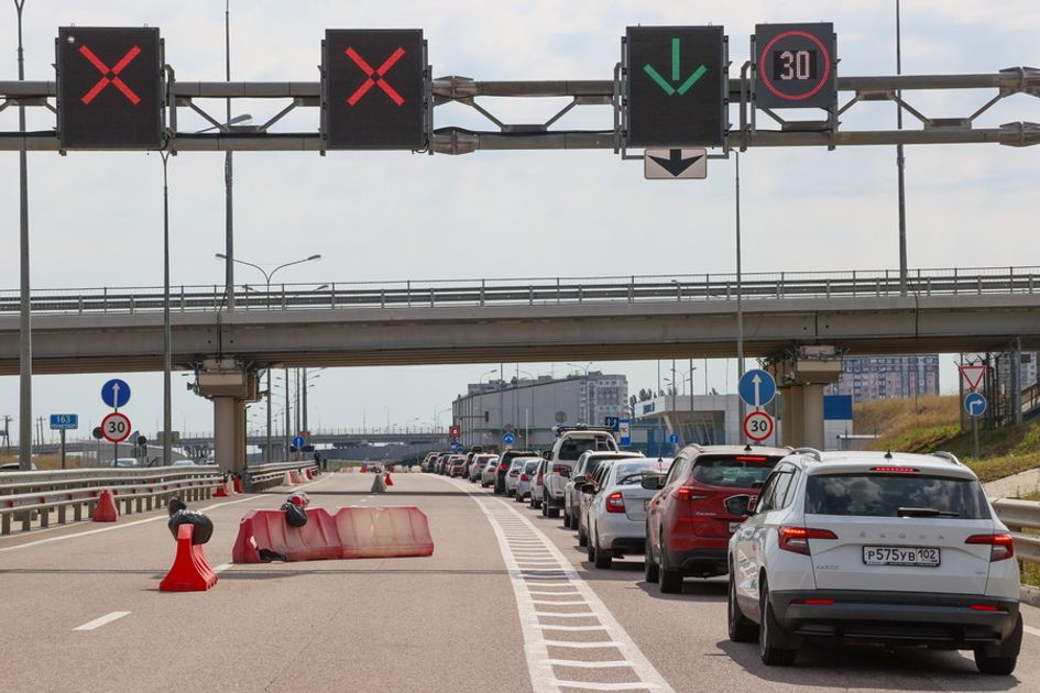 Как обстановка на крымском мосту последние новости. Ситуация на Крымском мосту сейчас.
