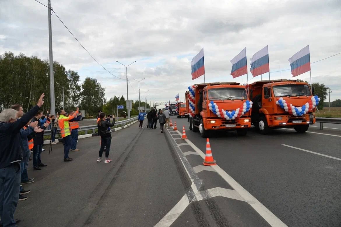 Хоценко открыл движение по расширенному участку федеральной трассы в Омске