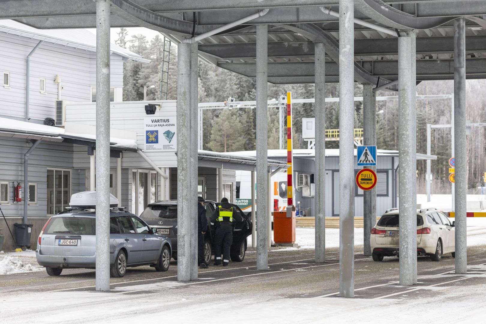 В МИД заявили о готовности РФ работать с Финляндией по ситуации на границе