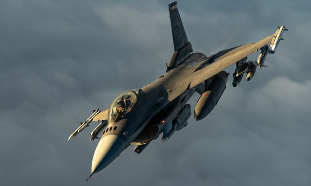 «Военное дело»: истребители НАТО участвовали в попытке атаки на Крым
