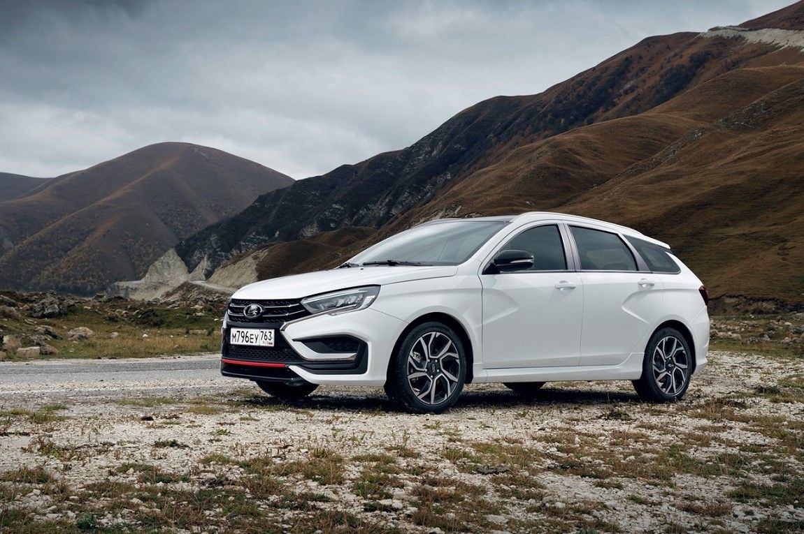 АвтоВАЗ начал продажи универсала Lada Vesta SW Sportline за ₽2,35 млн