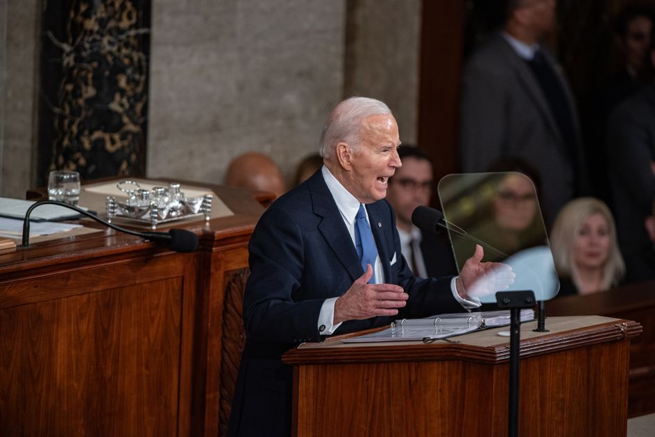 Политика. Мемы про политиков. Политика и власть как общественные явления. Сильнейший по праву. Право сильного.