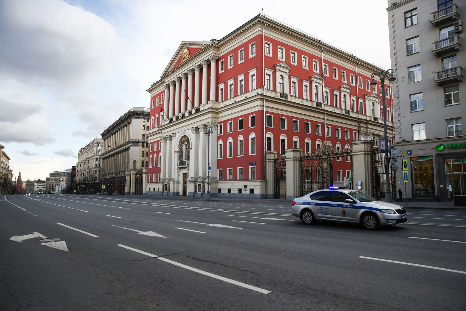 Схема движения транспорта в центре Москвы изменится 23 апреля