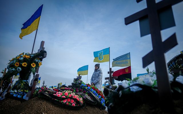 На Западной Украине появилась первая братская могила ВСУ