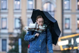 Москвичей предупредили о мокром снеге во вторник