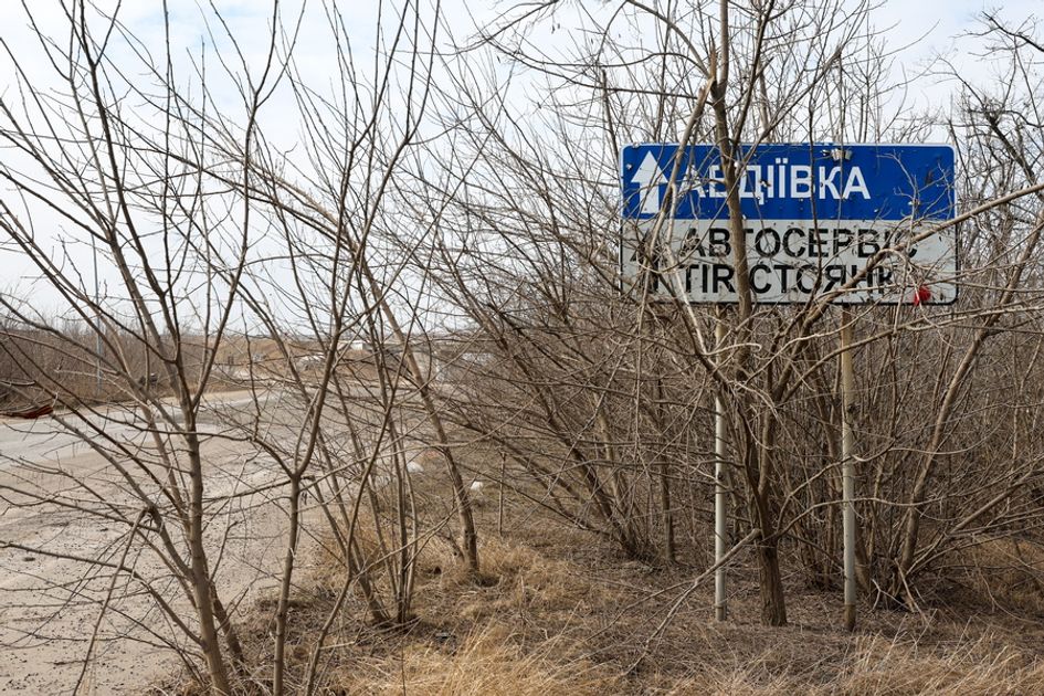 Под обломками: Учет жертв и разрушений в Мариуполе