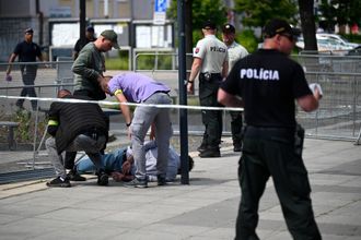 МВД Словакии допустило, что у стрелявшего в Фицо был сообщник