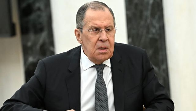 Лавров: РФ приостановила соцвыплаты в Абхазии для удержания баланса обязательств