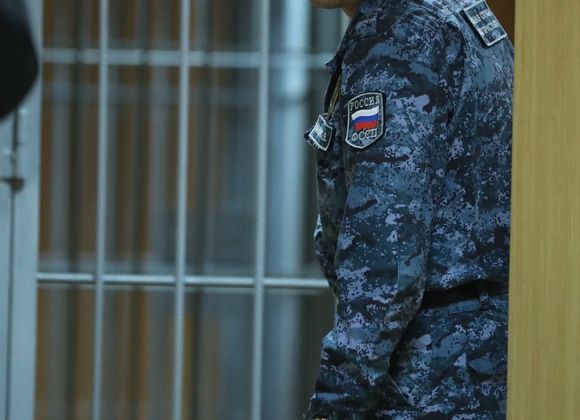 Суд арестовал имущество родственников фигурантов дела о бронежилетах для МО