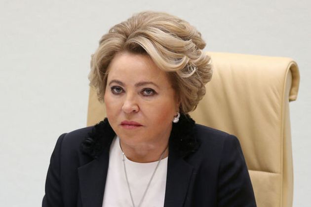Матвиенко призвала Хуснуллина оплатить налог на имущество задним числом