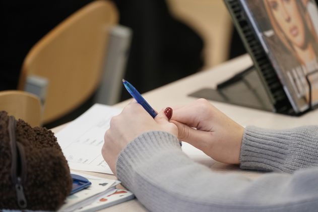 Иноагентам могут полностью запретить участие в образовании и просвещении
