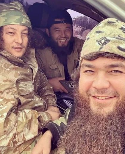Боевики из Средней Азии и Кавказа открыто публикуют свои лица в социальных сетях