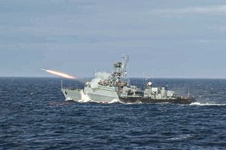 Патрушев призвал принять дополнительные меры против угроз России в море