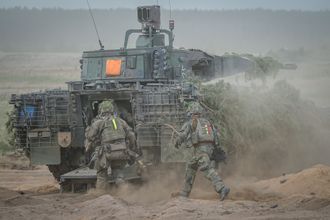 Путин рассказал об ассоциациях из-за немецких танков с крестами на Украине