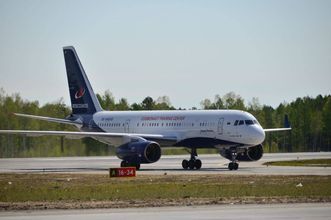 На космодроме Восточный впервые приземлился самолет Роскосмоса