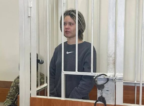 Активистку «Армии красоток» Россинскую осудили на 22 года за госизмену