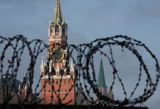 Совет ЕС исключил двух человек из списка антироссийских санкций