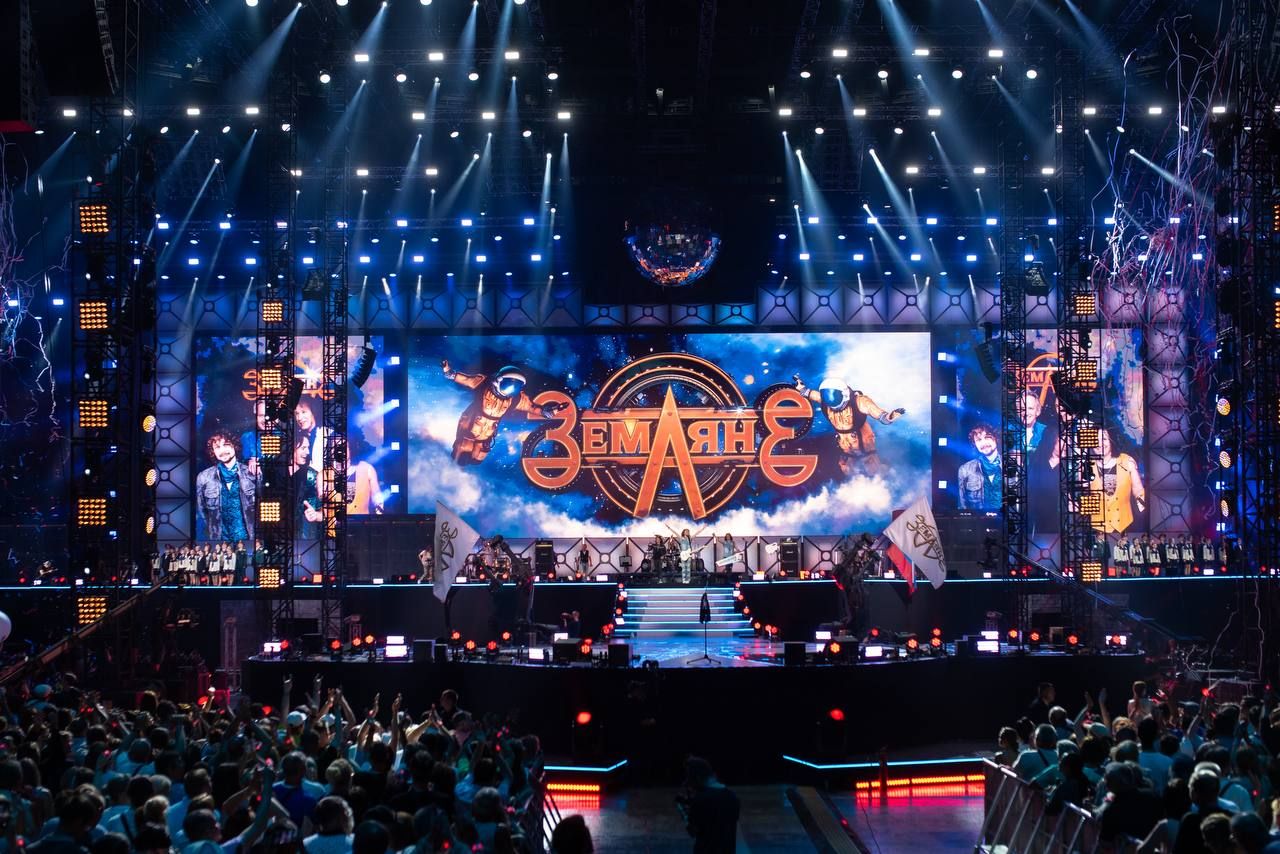 На экраны вышел фильм-концерт «Земляне. Возвращение легенды» - ИА REGNUM