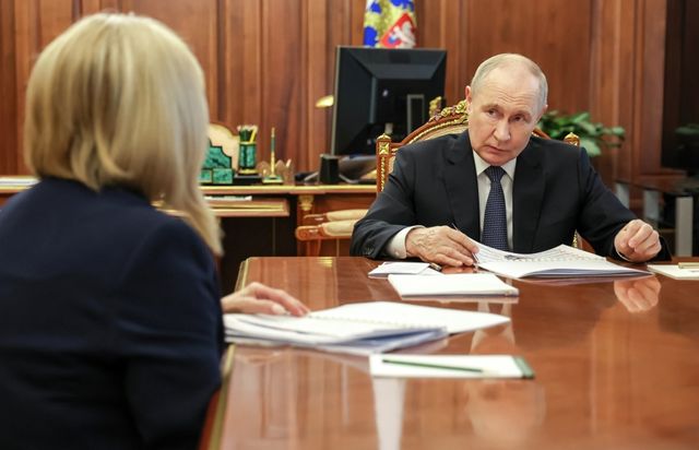 «Мужество и ответственность»: Путин поставил задачи по подготовке к выборам