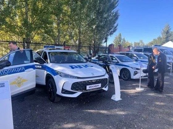 «Москвич» показал спецверсии авто для участковых и инспекторов ДПС