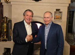 Путин из СМИ узнал о приезде Шрёдера и пригласил его на день рождения
